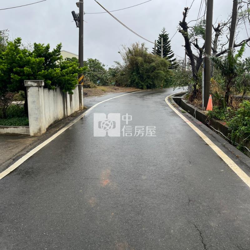 新屋崁頭厝段美農地有資材室停車位房屋室內格局與周邊環境