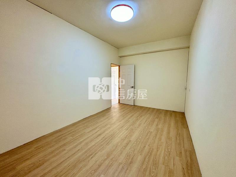 內新街全新整理透天房屋室內格局與周邊環境
