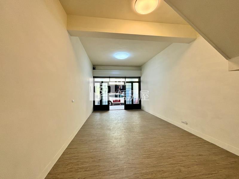 內新街全新整理透天房屋室內格局與周邊環境