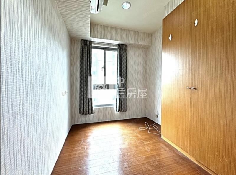 1H45時尚風閣美麗二房車房屋室內格局與周邊環境
