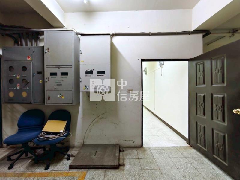 南區小型貯貨辦公室房屋室內格局與周邊環境