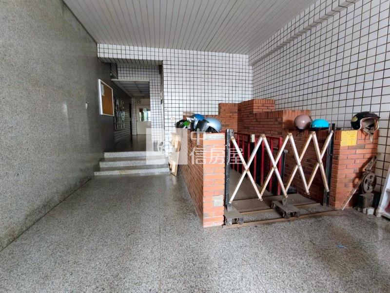 南區小型貯貨辦公室房屋室內格局與周邊環境