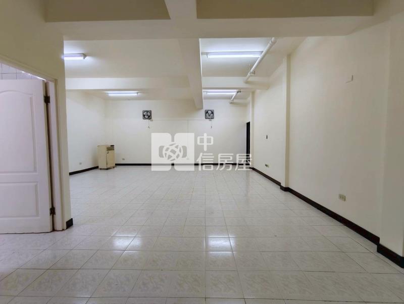 南區小型貯貨辦公室房屋室內格局與周邊環境