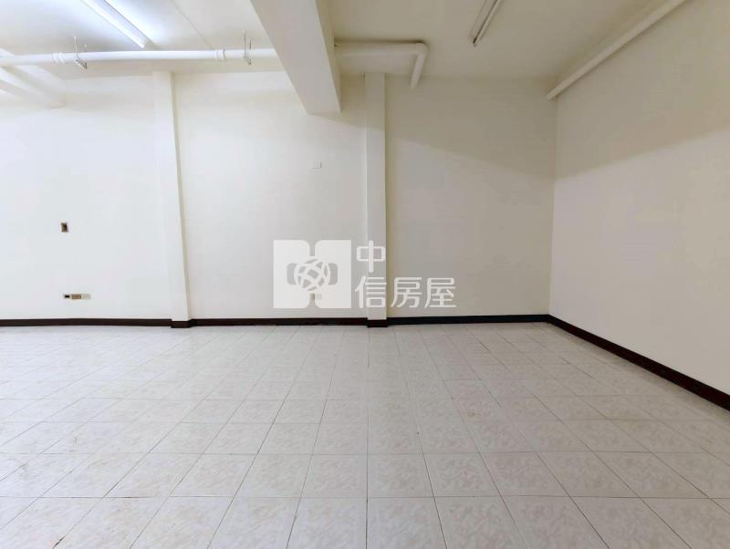 南區小型貯貨辦公室房屋室內格局與周邊環境