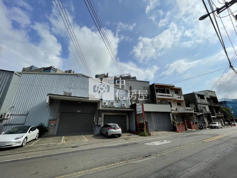台元科技旁乙種工業地，臨16米路大面寬，廠辦合一房屋室內格局與周邊環境