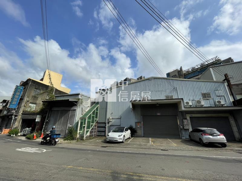 台元科技旁乙種工業地，臨16米路大面寬，廠辦合一房屋室內格局與周邊環境