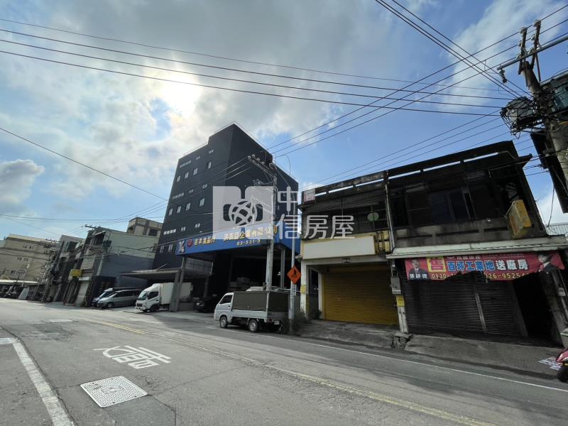 台元科技旁乙種工業地，臨16米路大面寬，廠辦合一房屋室內格局與周邊環境