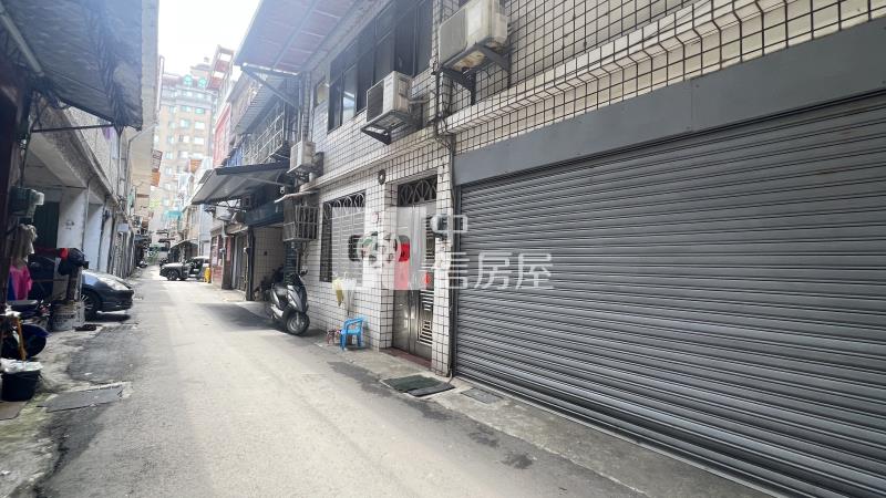 (專)中豐路超值透天房屋室內格局與周邊環境