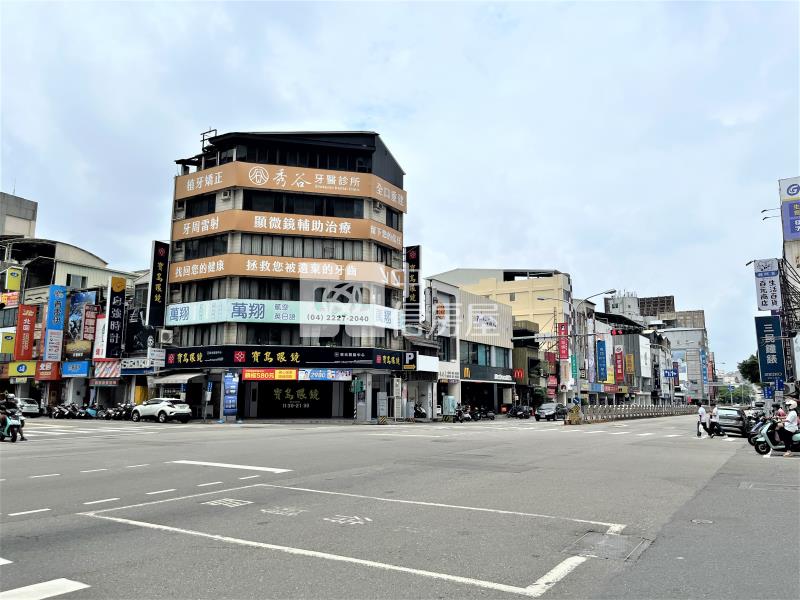 一中商圈電梯收租5套房房屋室內格局與周邊環境