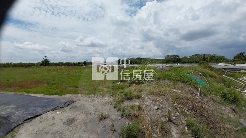 屏東土地《里港逸采居滇緬美食大面寬農地》房屋室內格局與周邊環境