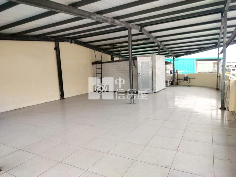 林園整新店住三角窗房屋室內格局與周邊環境