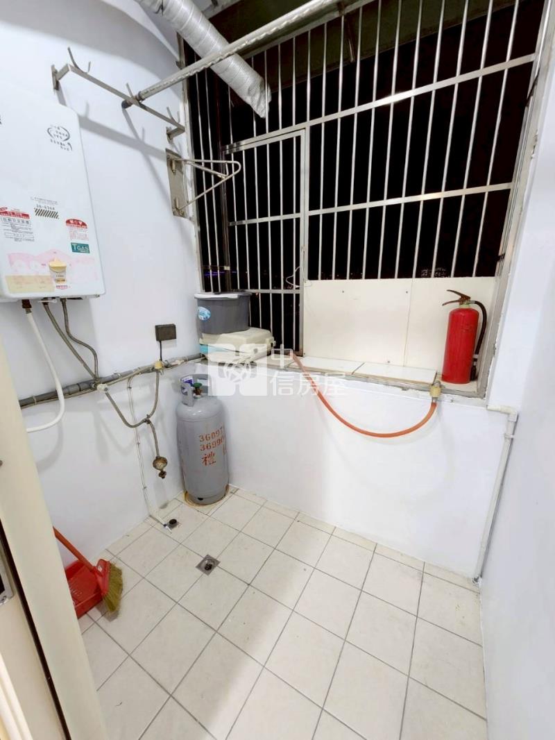 文中路龍壽庭園三房房屋室內格局與周邊環境