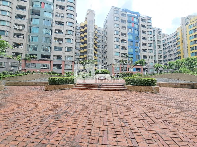 中西區黃金地段.雙車位大四房房屋室內格局與周邊環境