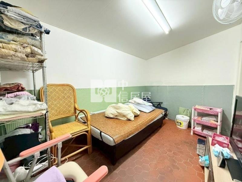 華美西街二段買地送屋房屋室內格局與周邊環境