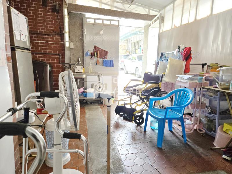 華美西街二段買地送屋房屋室內格局與周邊環境