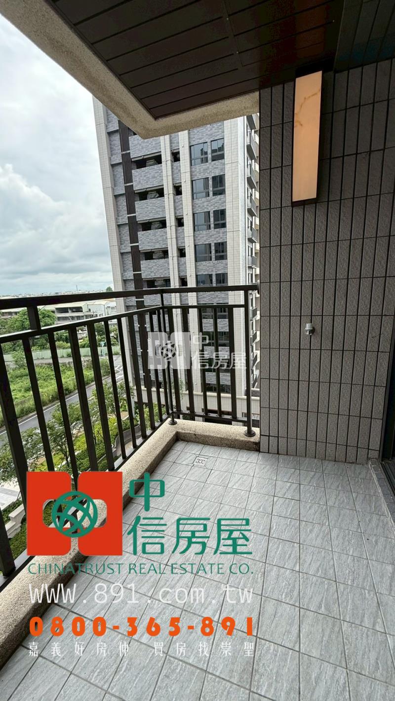健康九路花園景觀雙陽台大三房+平車房屋室內格局與周邊環境