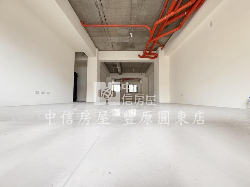 圓東艾瑪市房屋室內格局與周邊環境