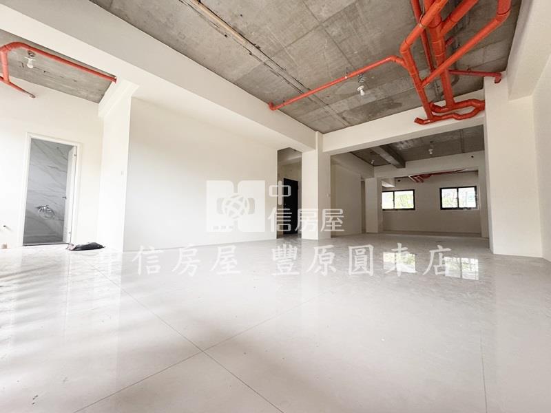 圓東艾瑪市房屋室內格局與周邊環境