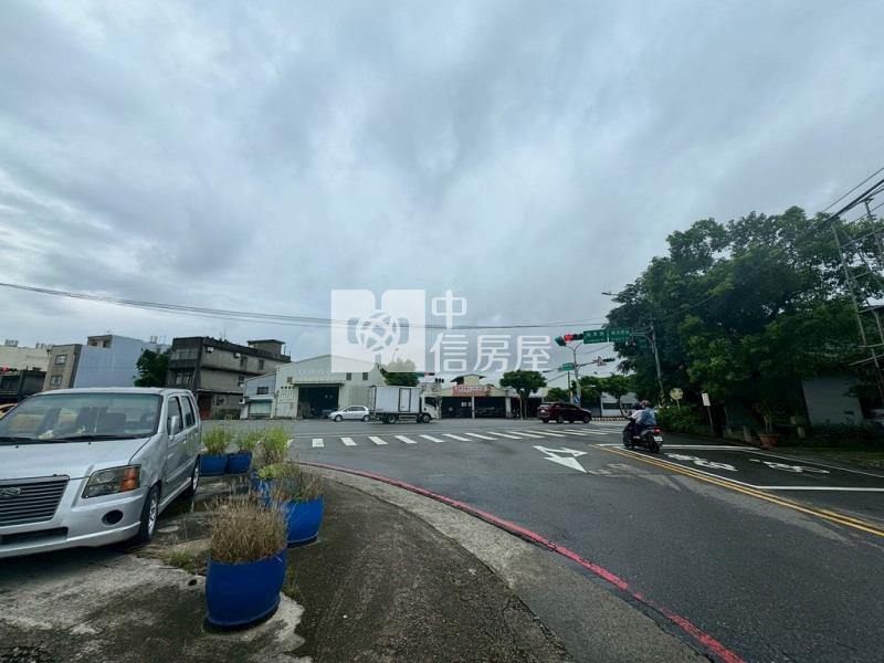 華勛商圈合法大面寬農舍(中信卓越團隊)房屋室內格局與周邊環境