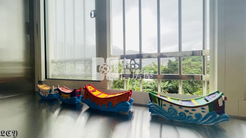 市中心居家溫泉山景套房房屋室內格局與周邊環境