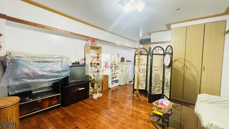 市中心居家溫泉山景套房房屋室內格局與周邊環境