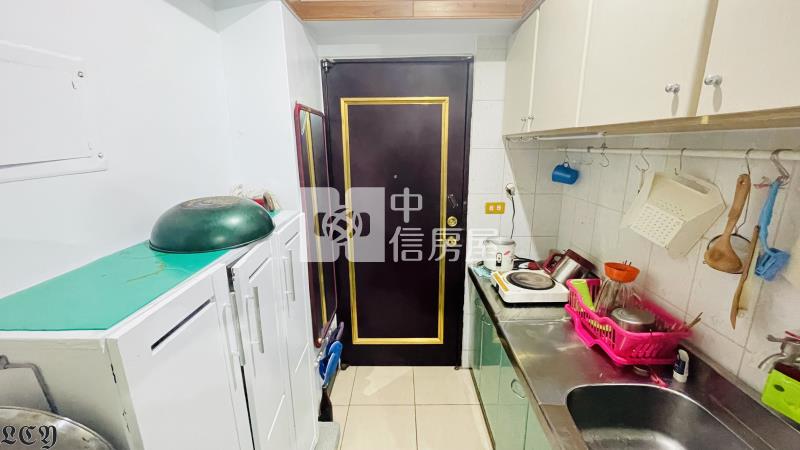 市中心居家溫泉山景套房房屋室內格局與周邊環境