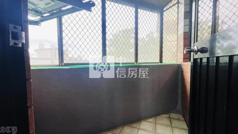 市中心邊間溫泉山景二房房屋室內格局與周邊環境