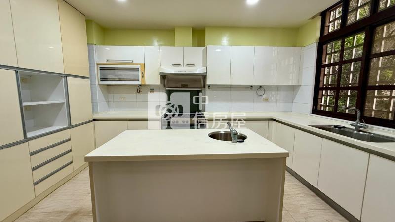 大毅經典豪華電梯別墅房屋室內格局與周邊環境