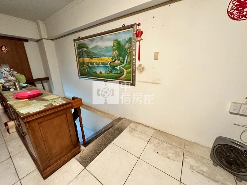 西屯三層樓住店房屋室內格局與周邊環境