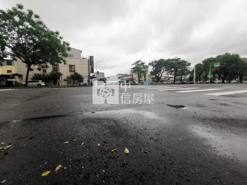 友愛路優質建地房屋室內格局與周邊環境