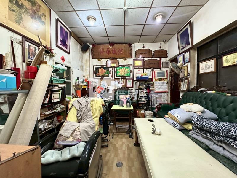 大慶車站臨15米路大面寬透店房屋室內格局與周邊環境