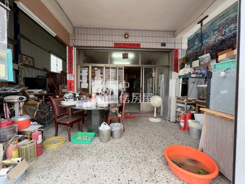 大慶車站臨15米路大面寬透店房屋室內格局與周邊環境