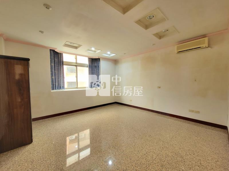 忠福大面寬【雙店面】電梯透店房屋室內格局與周邊環境