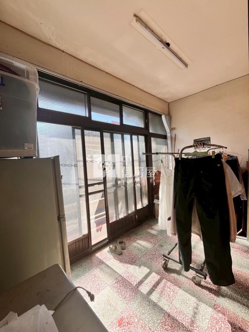 中豐路店面房屋室內格局與周邊環境