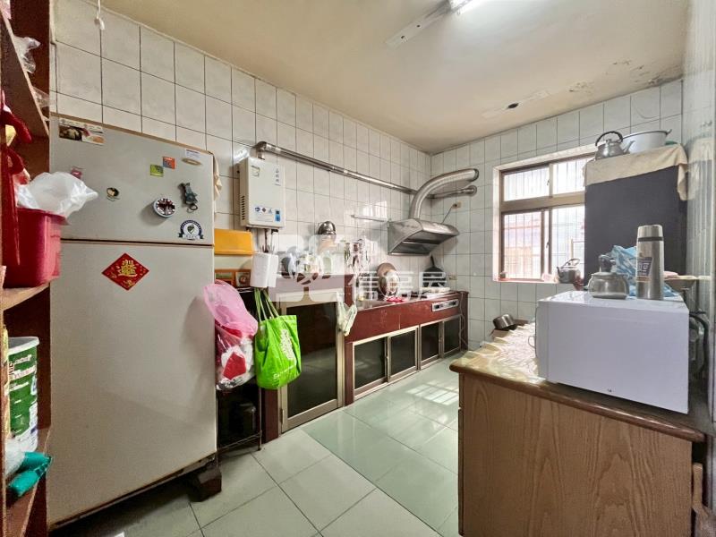 中豐路店面房屋室內格局與周邊環境
