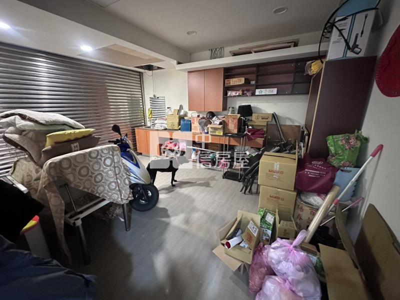 楊梅上湖一路室內車庫美透天房屋室內格局與周邊環境