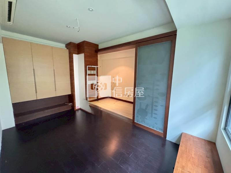 善化南科市中心20年花園別墅房屋室內格局與周邊環境