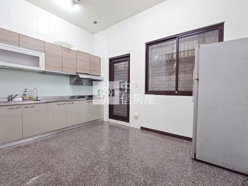 大雅輕屋齡別墅房屋室內格局與周邊環境