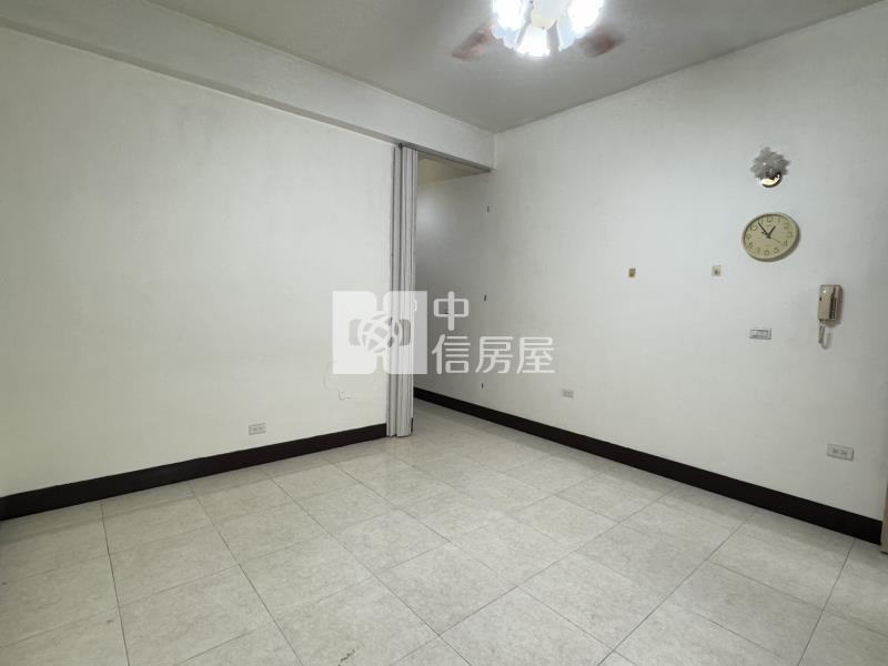 東區車庫孝親透天房屋室內格局與周邊環境