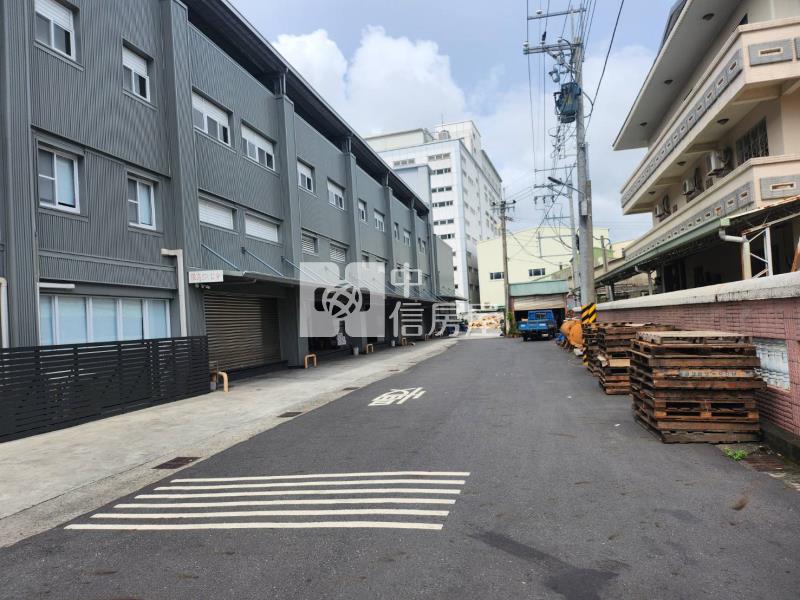 歸仁210坪甲種工業廠房房屋室內格局與周邊環境