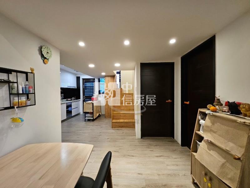 【玖禾】大竹裝潢新三房挑高一樓花園房屋室內格局與周邊環境