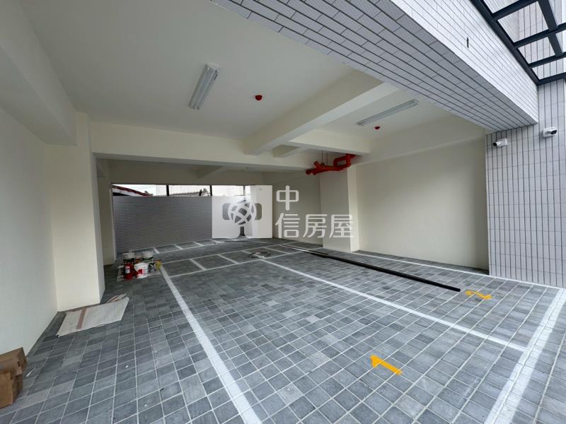 安南藏紅11和樂居三房平車2A房屋室內格局與周邊環境
