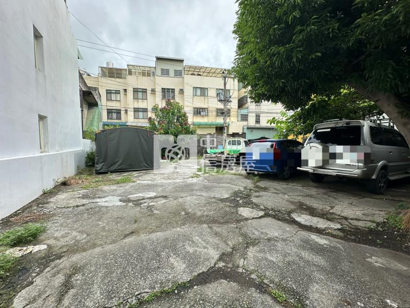 近高鐵黎明商圈三面臨路方正建地房屋室內格局與周邊環境