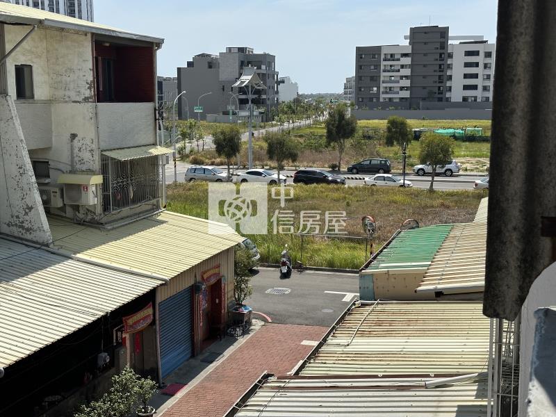 九份子旁朝南七米大面寬車墅房屋室內格局與周邊環境