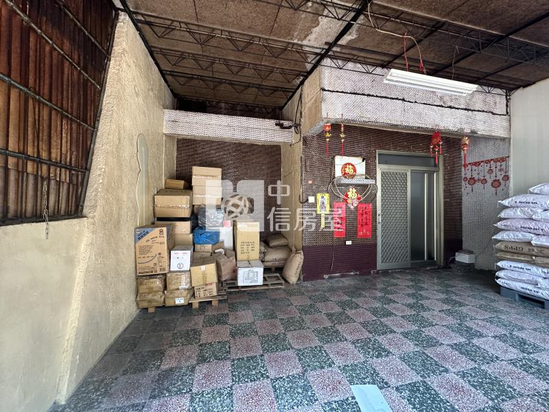 九份子旁朝南七米大面寬車墅房屋室內格局與周邊環境