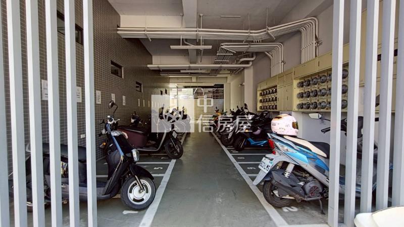 專任輕屋齡1房1廳房屋室內格局與周邊環境