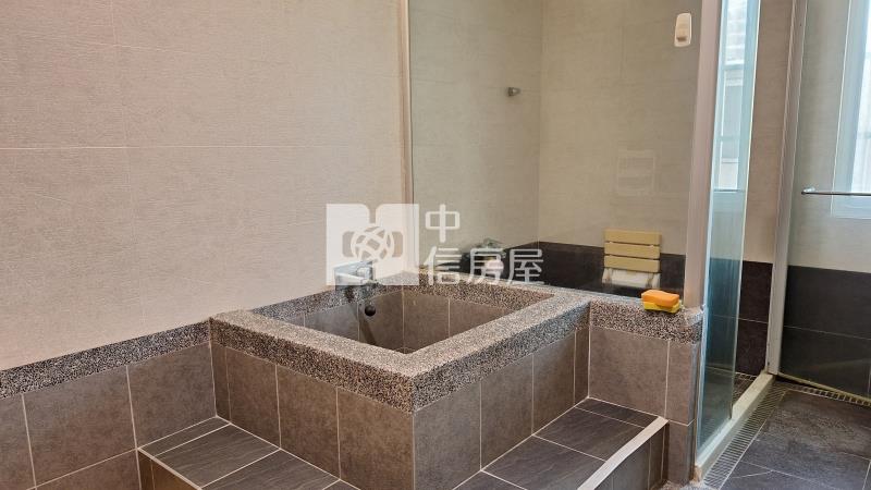 東區市醫大地坪透天房屋室內格局與周邊環境
