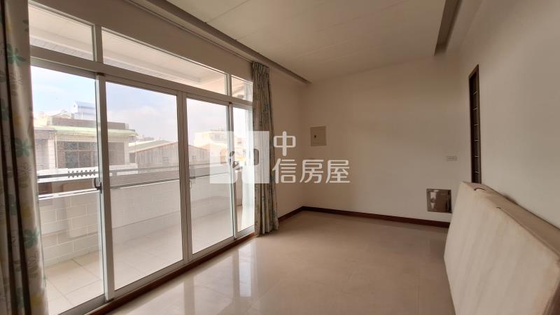 東區市醫大地坪透天房屋室內格局與周邊環境