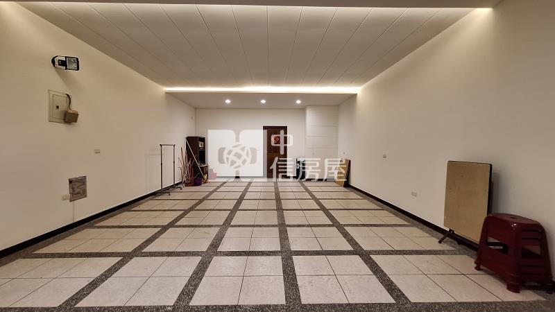 東區市醫大地坪透天房屋室內格局與周邊環境
