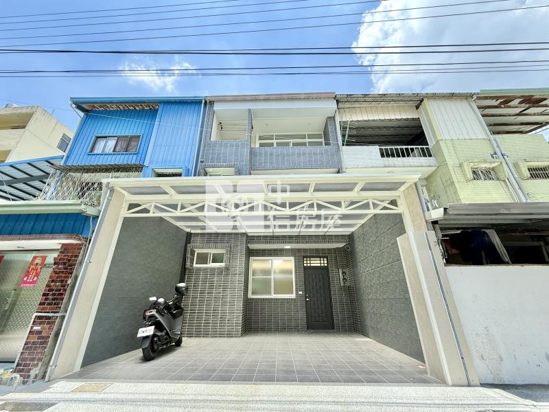 樹孝商圈精緻裝潢大面寬雙車5房美透天房屋室內格局與周邊環境
